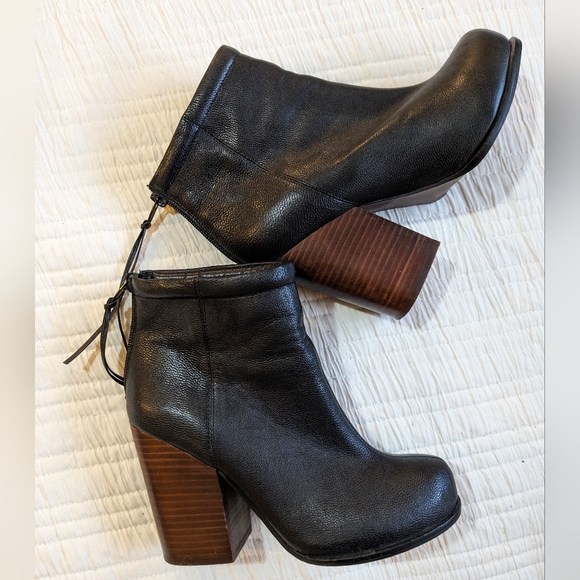 JEFFREY CAMPBELL 7.5 Boots - Picture 1 of 9